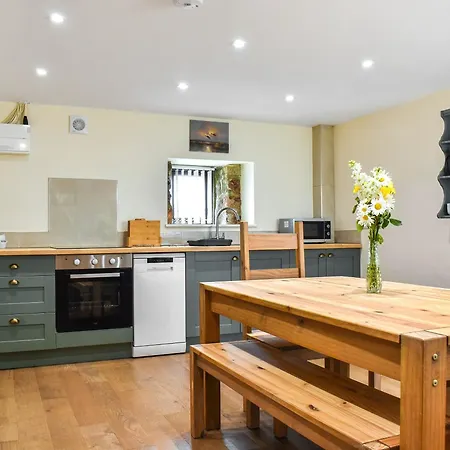 Swift - Uk47527 Holiday home *