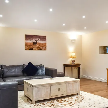 Swift - Uk47527 Holiday home