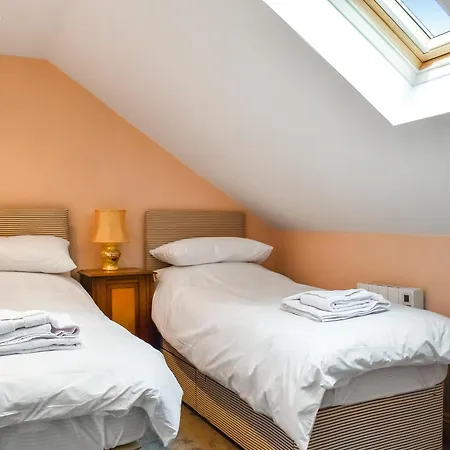 Swift - Uk47527 Holiday home *
